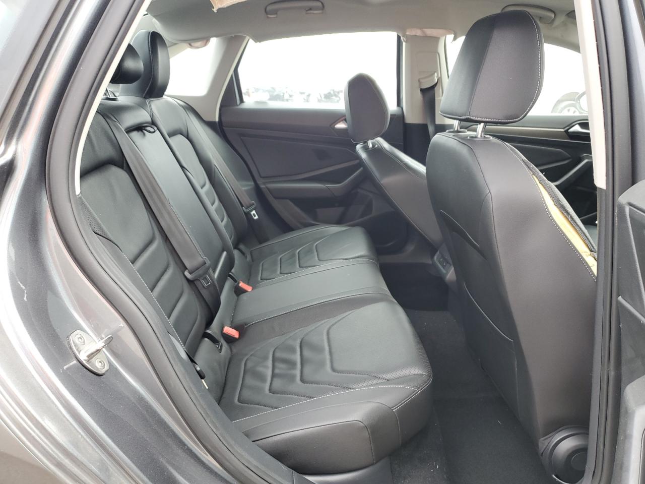 2021 Volkswagen Jetta - Image 11