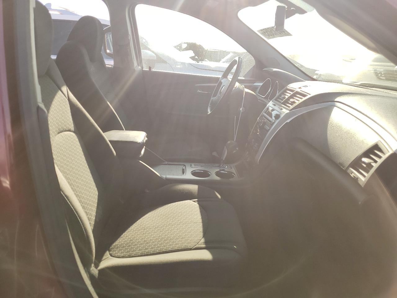 2011 Chevrolet Traverse - Image 7