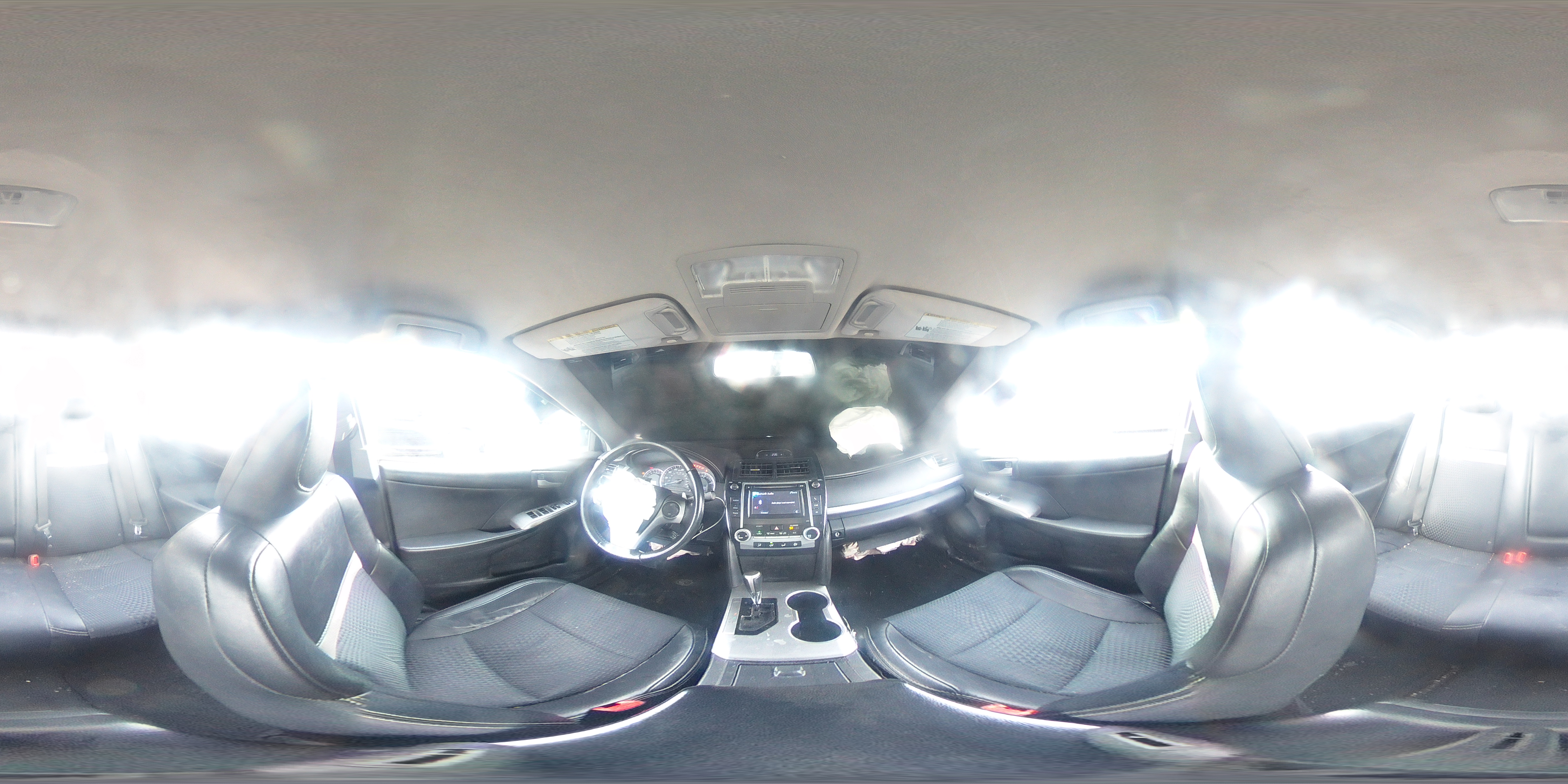 2012 Toyota Camry - Image 12