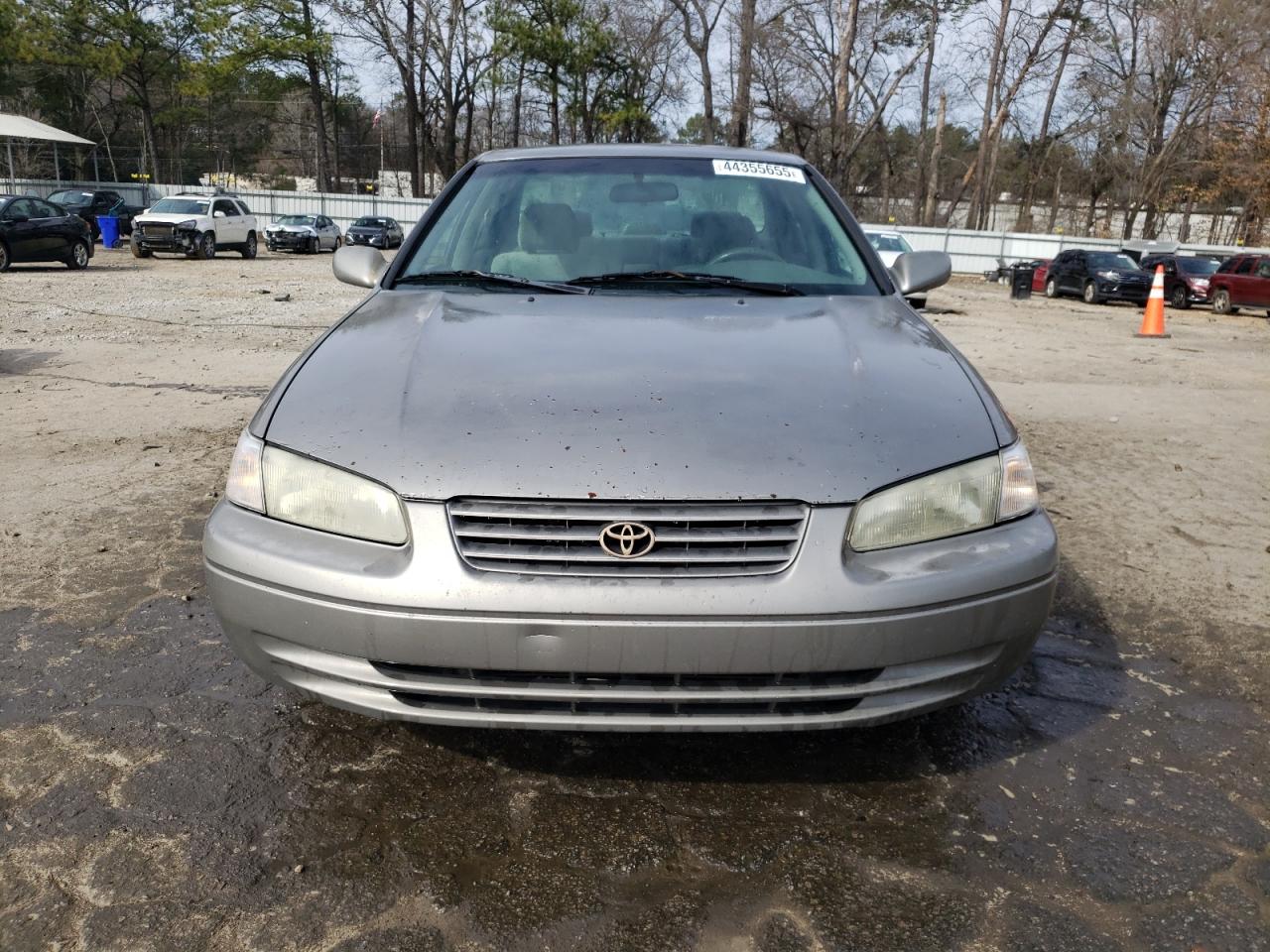 1998 Toyota Camry - Image 5