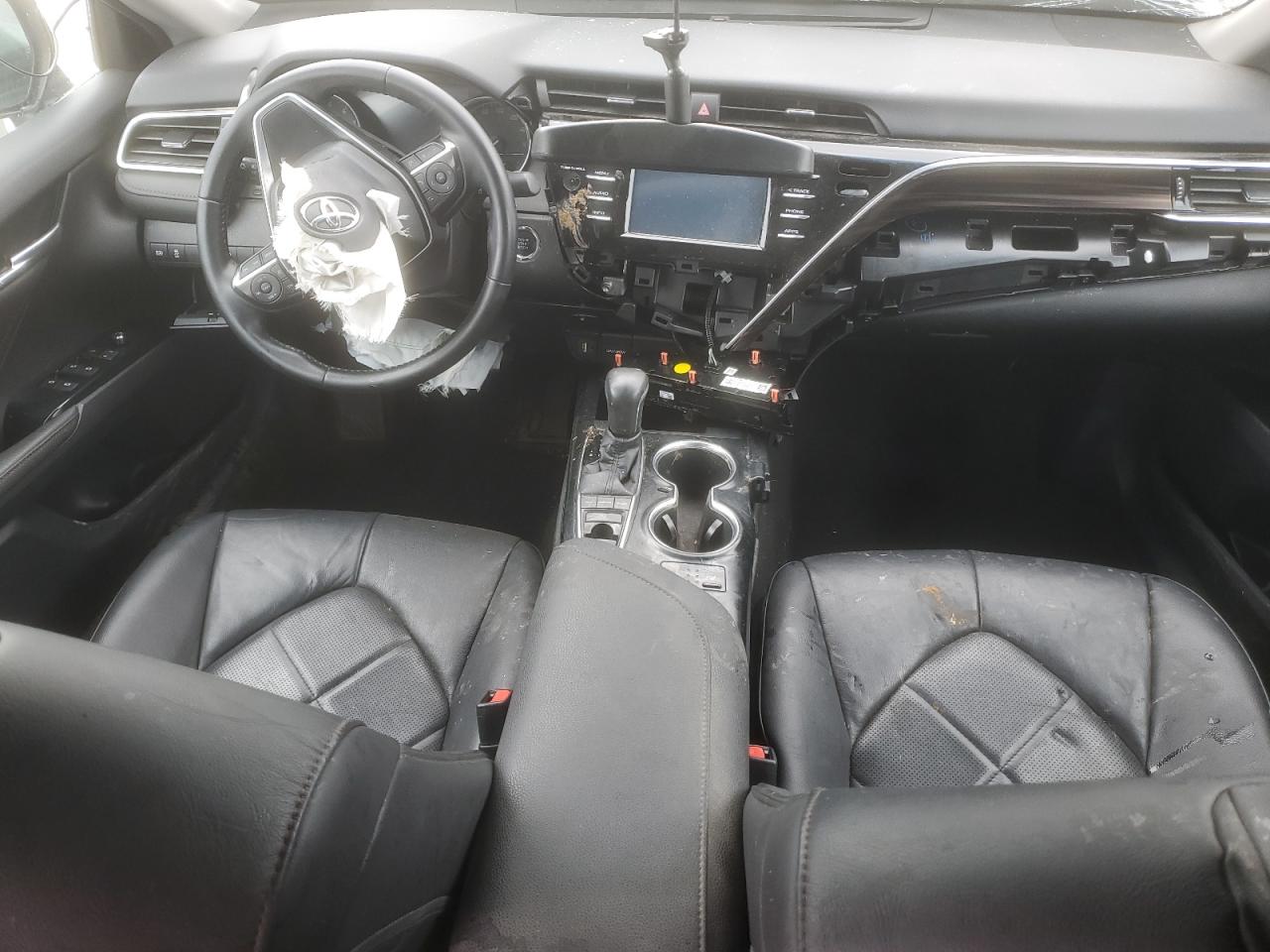 2018 Toyota Camry - Image 8