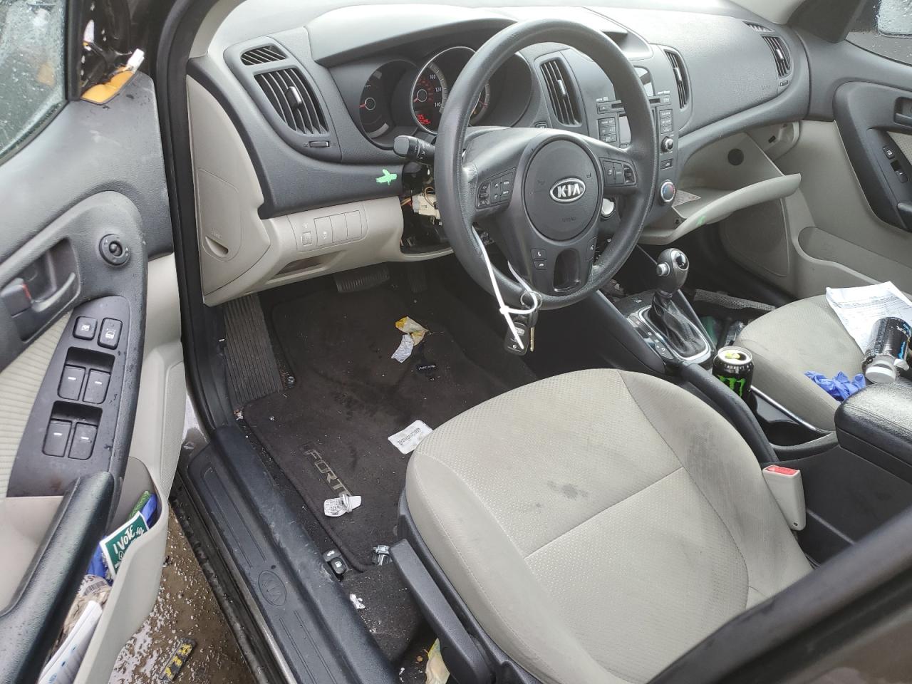 2011 Kia Forte - Image 8