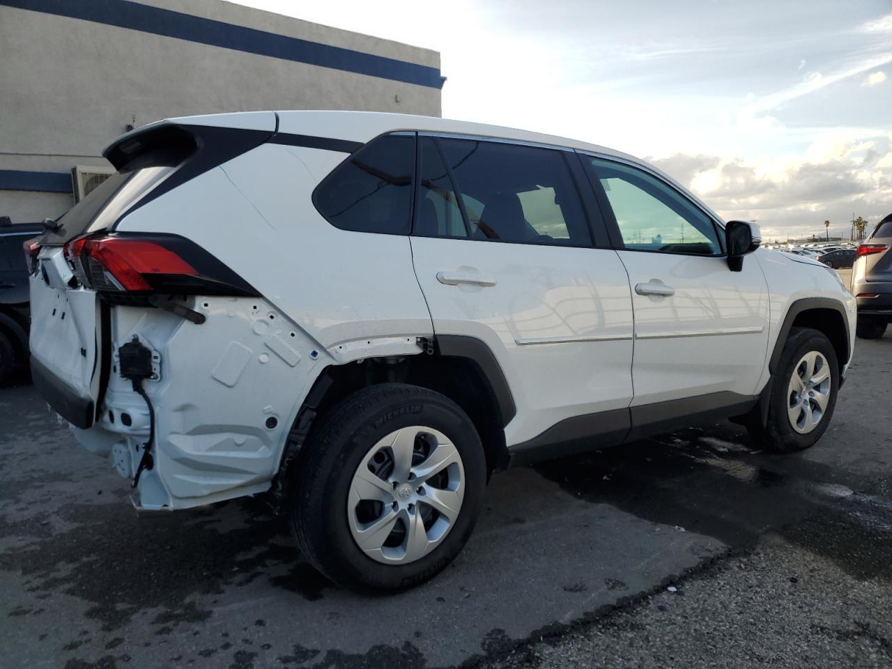 2024 Toyota RAV 4 - Image 3