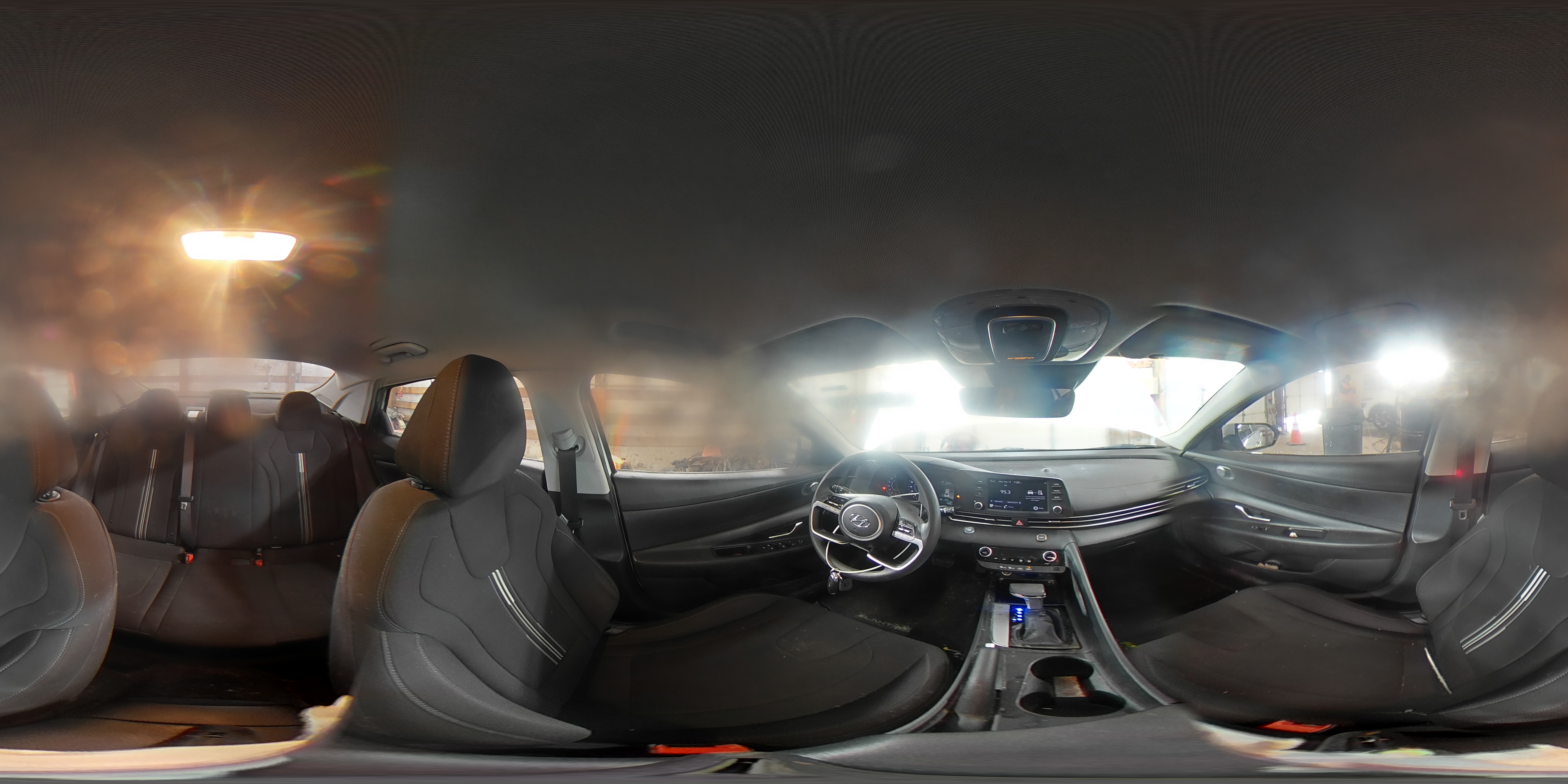 2021 Hyundai Elantra - Image 14
