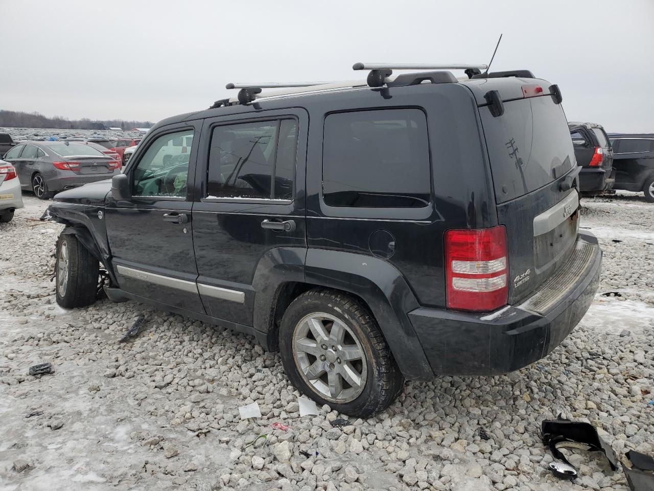 2009 Jeep Liberty (North America) - Image 2