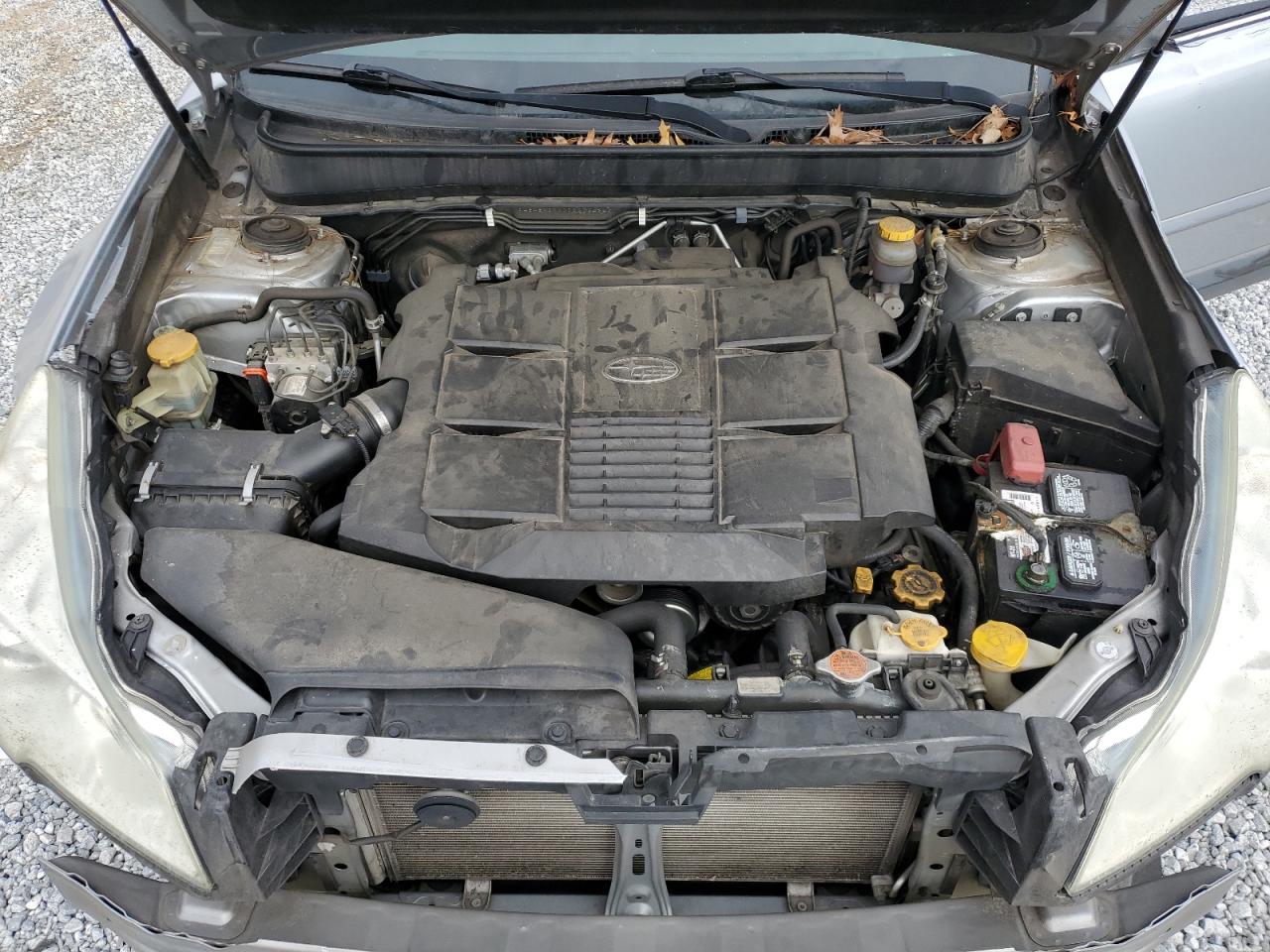 2013 Subaru Outback - Image 12