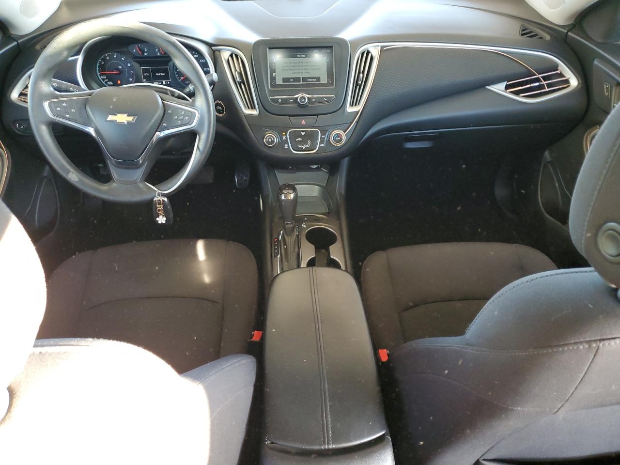 2017 Chevrolet Malibu - Image 8