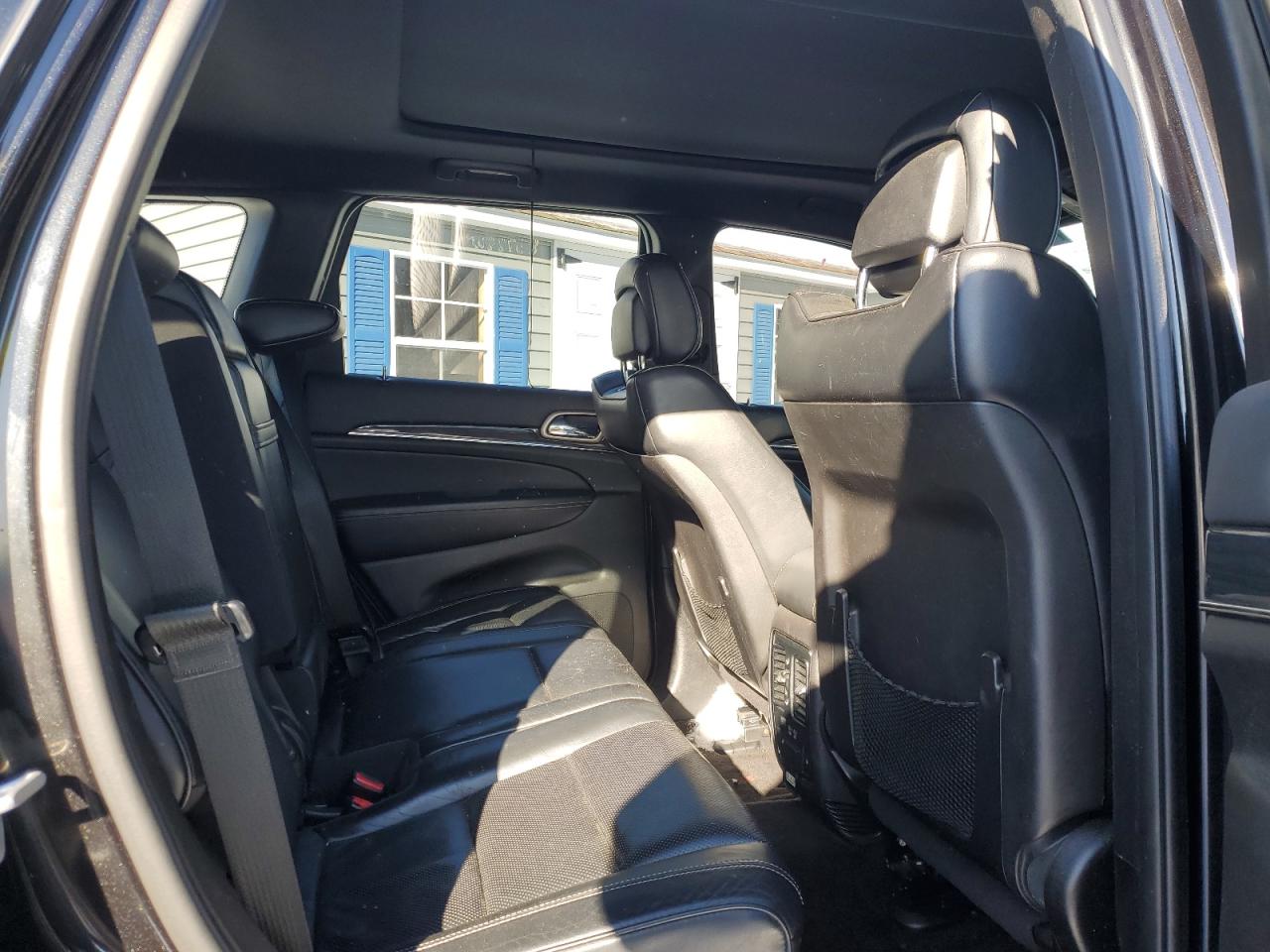 2015 Jeep Grand Cherokee - Image 11