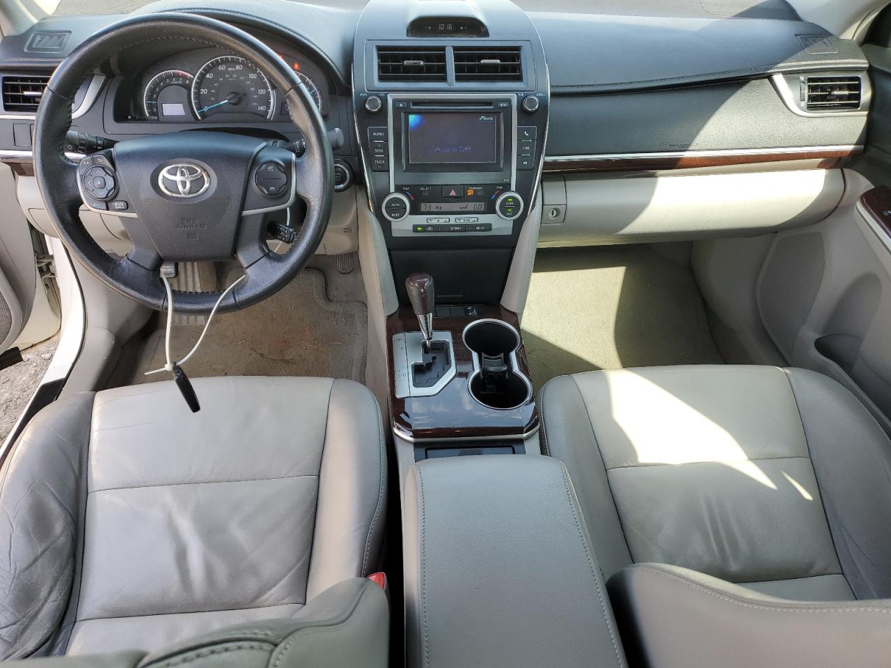 2013 Toyota Camry - Image 8