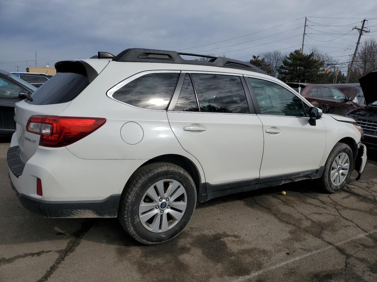 2016 Subaru Outback - Image 3