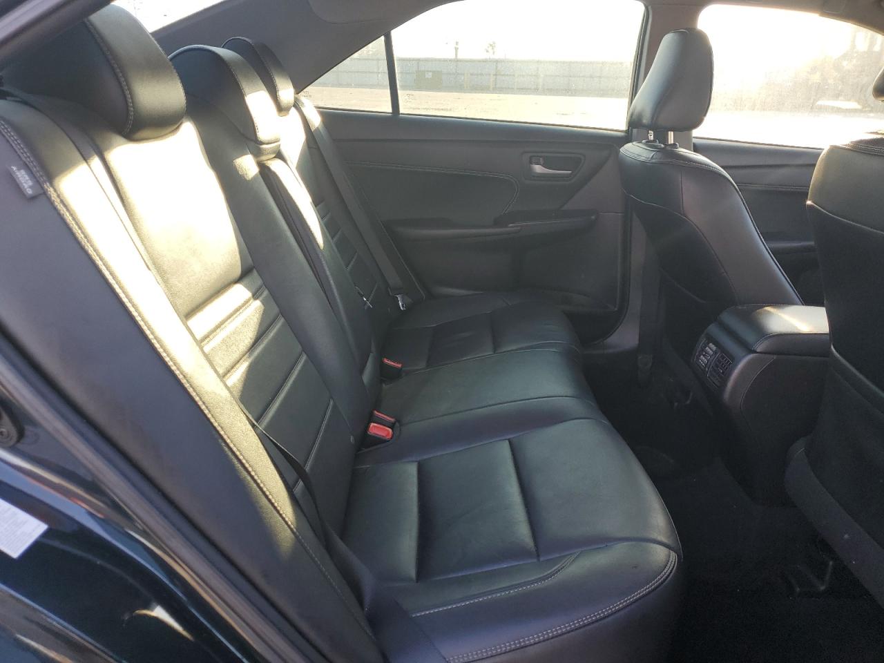 2016 Toyota Camry - Image 10
