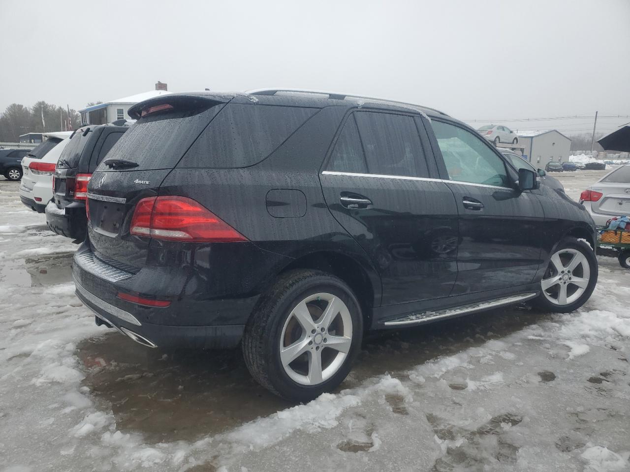 2017 Mercedes-Benz GLE - Image 3