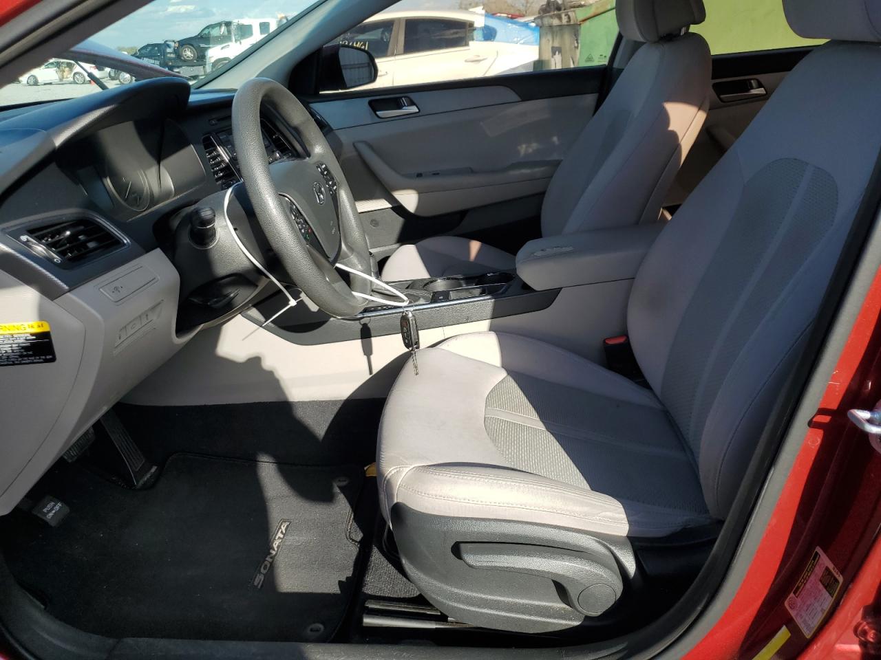 2015 Hyundai Sonata - Image 7