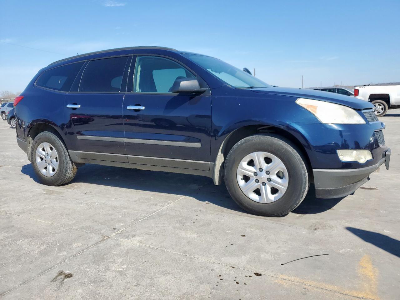 2012 Chevrolet Traverse - Image 4