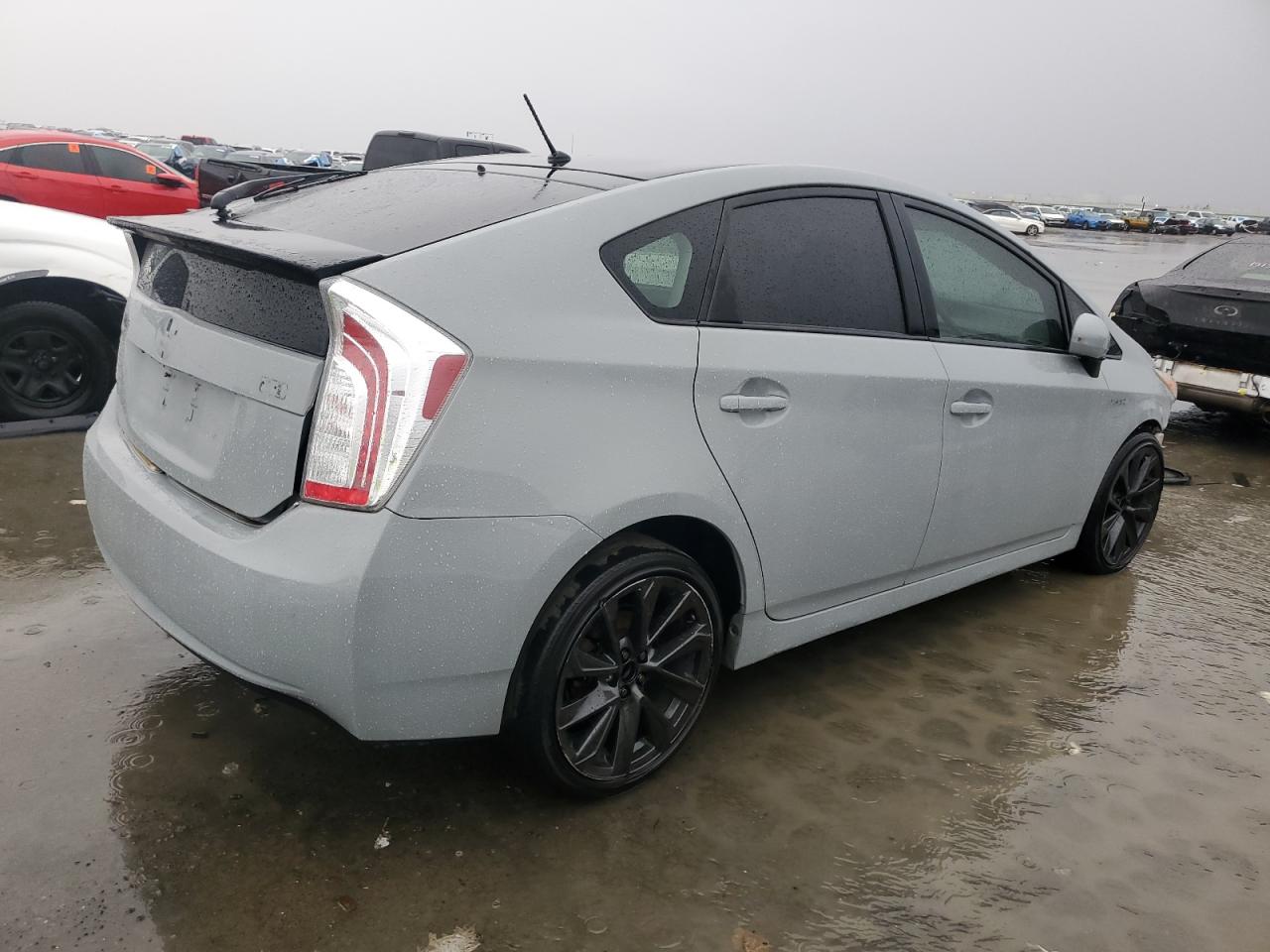 2015 Toyota Prius - Image 3