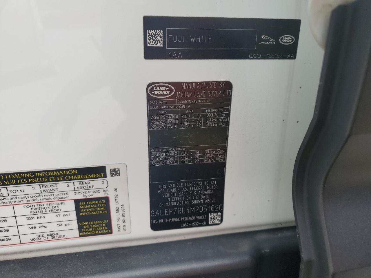 2021 Land Rover Defender - Image 13