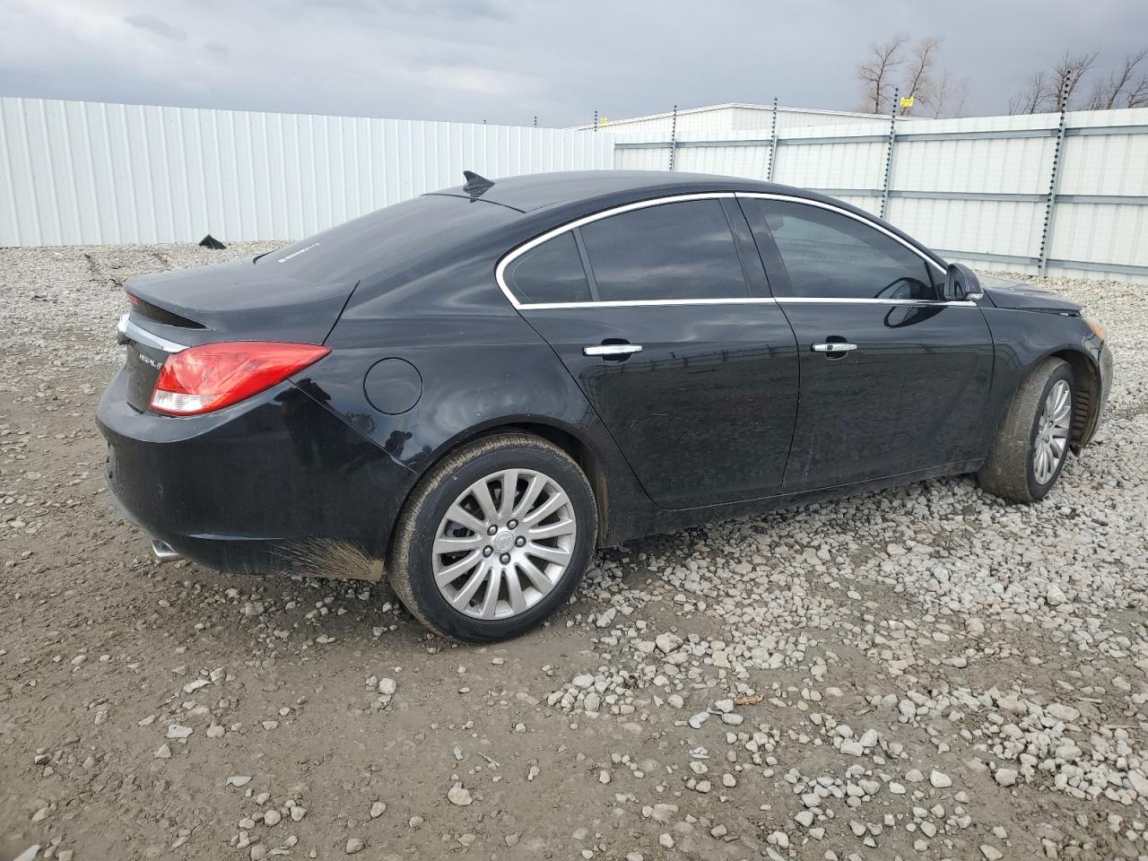 2012 Buick Regal - Image 3