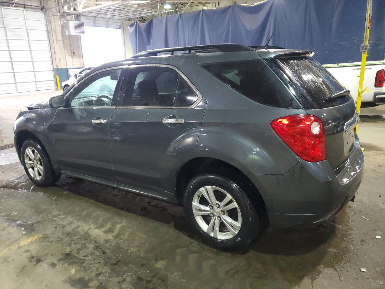 2011 Chevrolet Equinox - Image 2