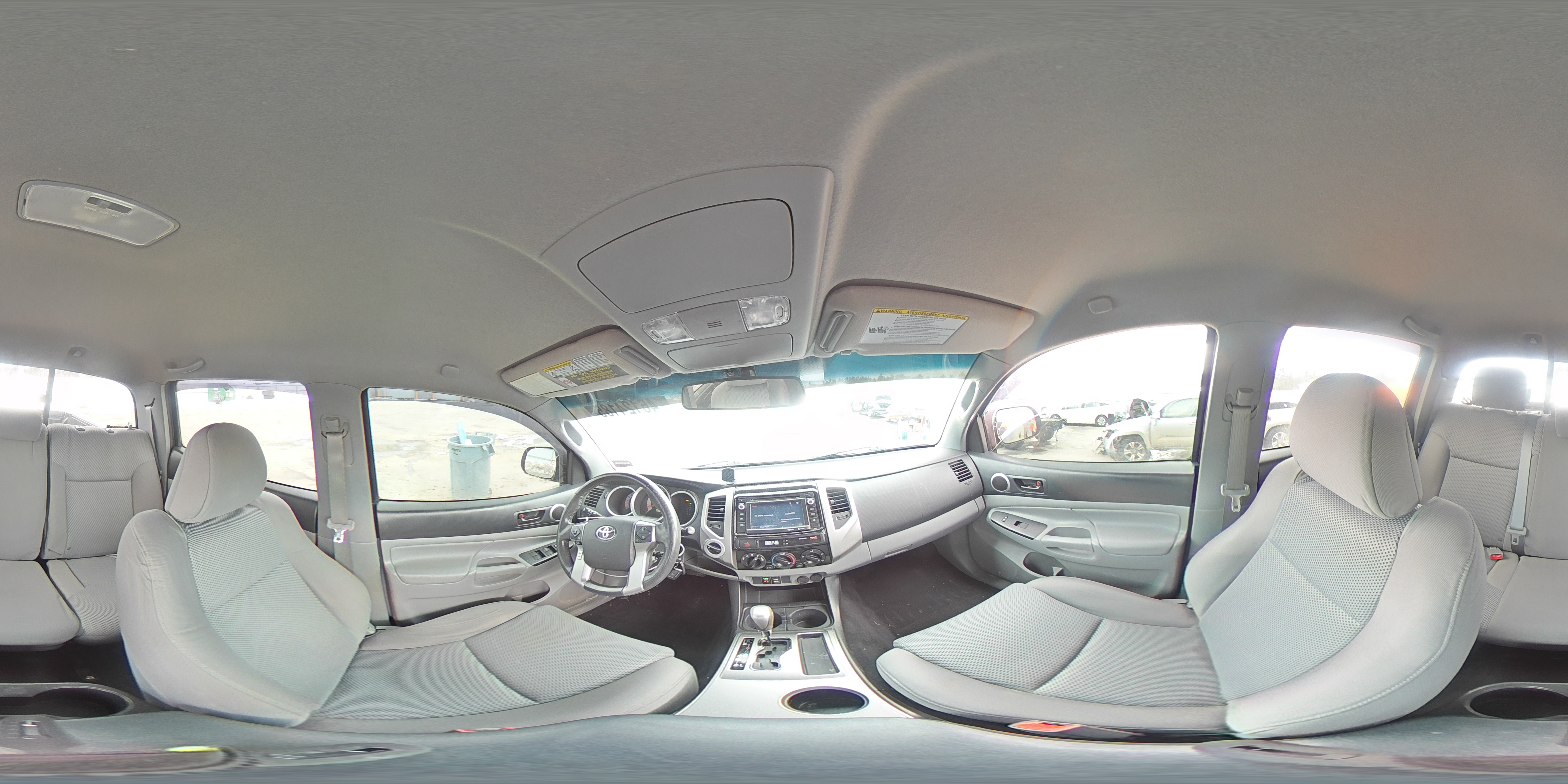 2014 Toyota Tacoma - Image 13
