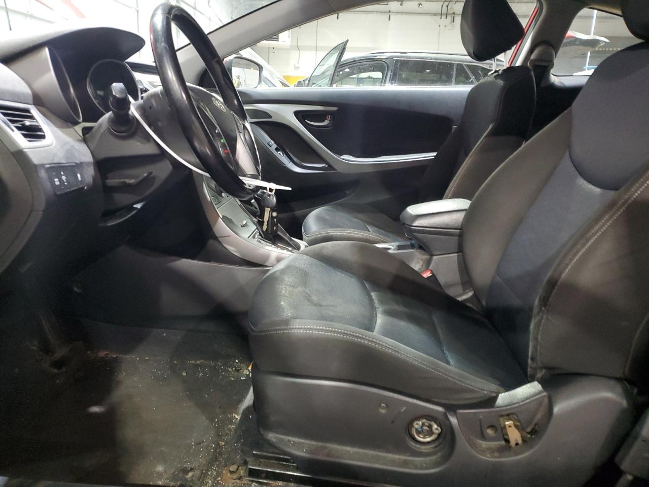 2014 Hyundai Elantra - Image 7