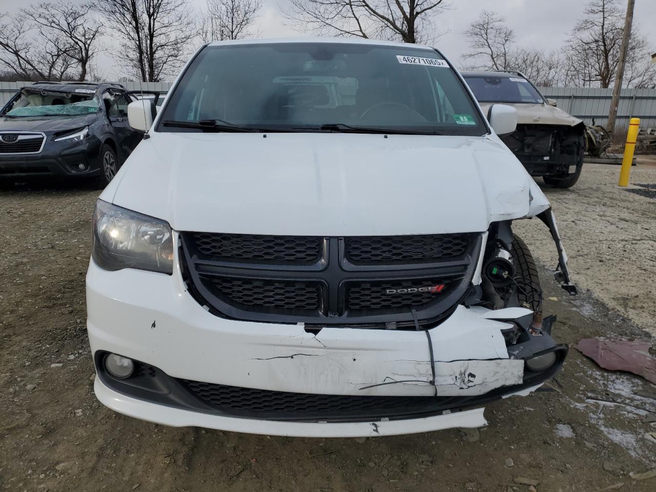 2018 Dodge Caravan - Image 5