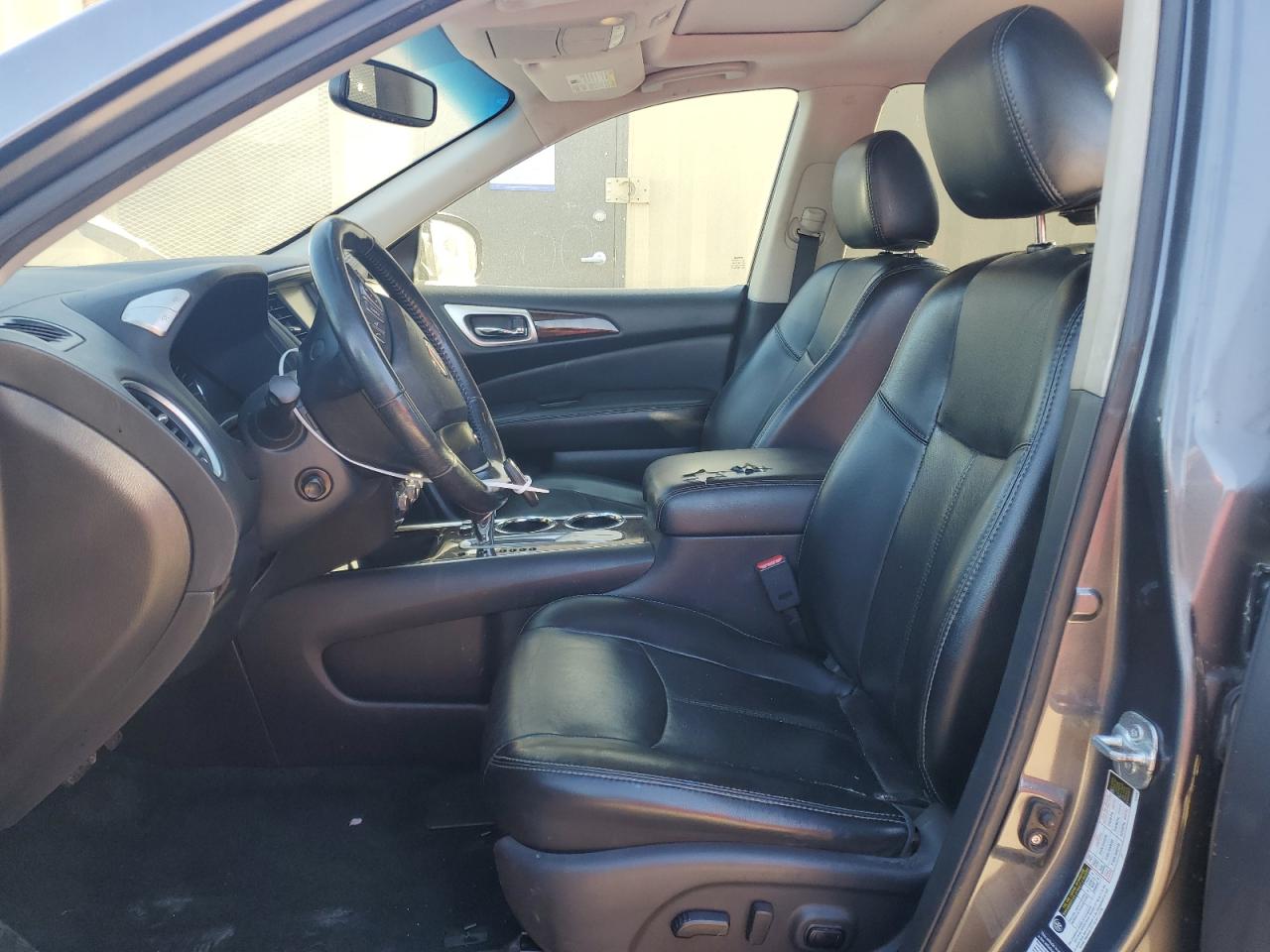 2015 Nissan Pathfinder - Image 7
