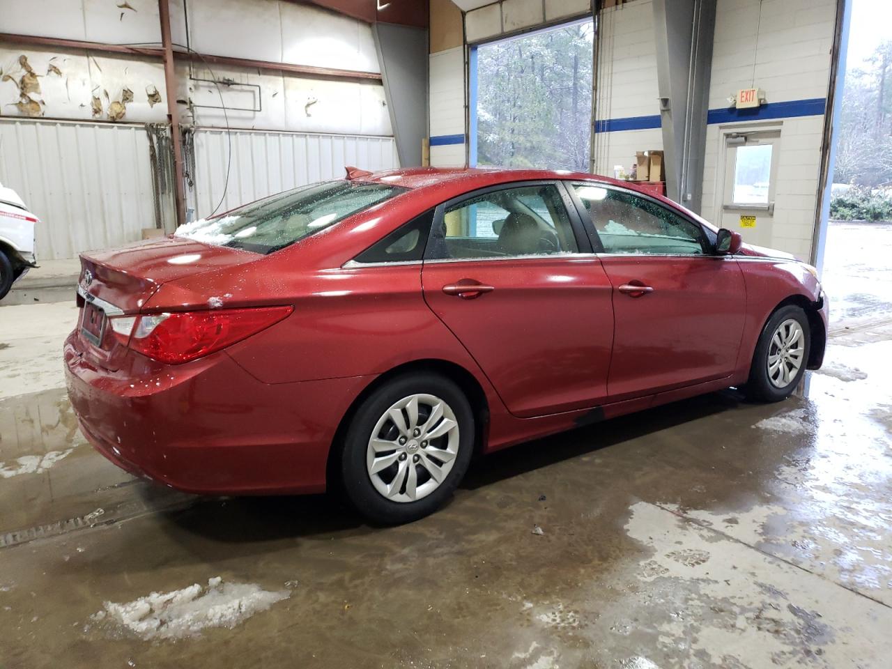 2012 Hyundai Sonata - Image 3