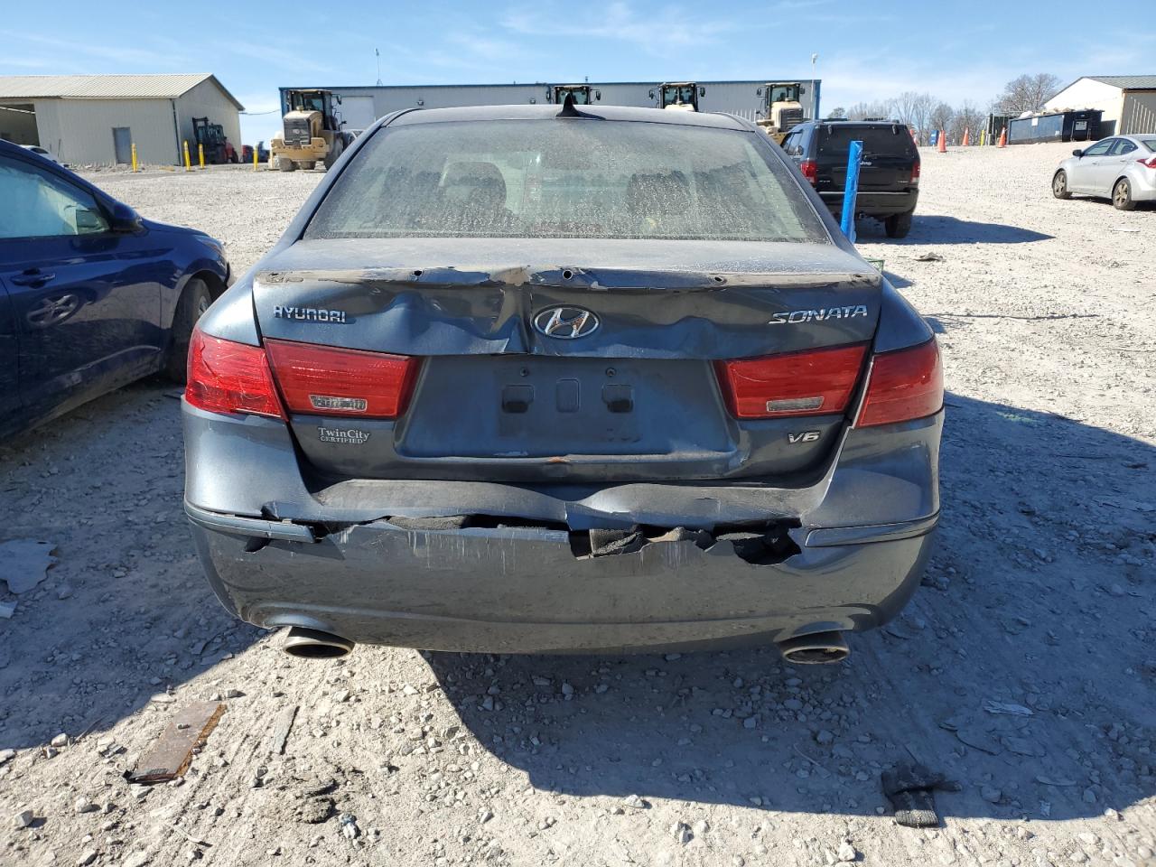2010 Hyundai Sonata - Image 6