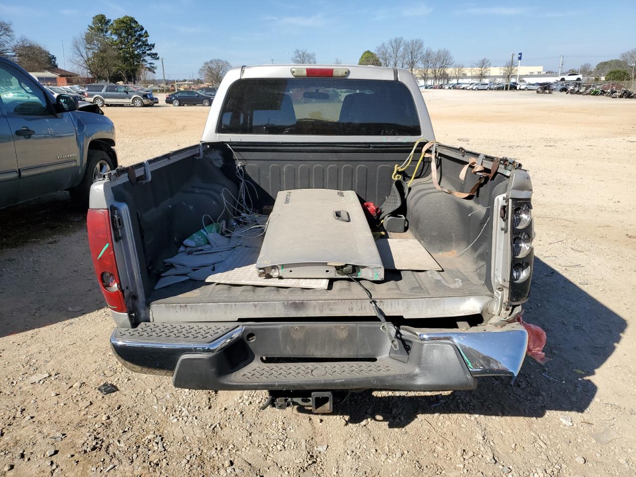 2006 Chevrolet Colorado - Image 6