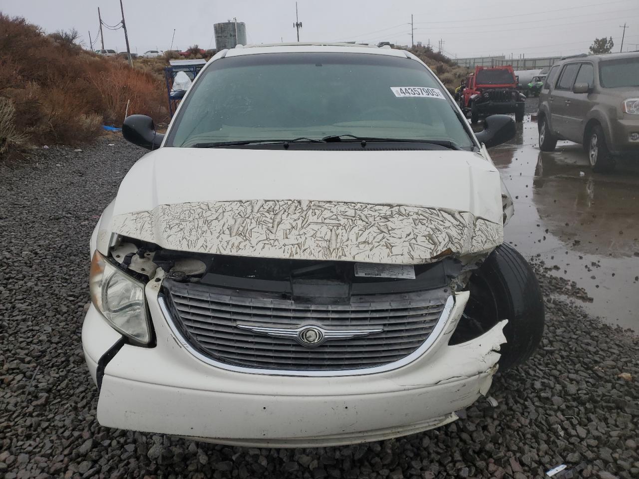 2002 Chrysler Town & Country - Image 5