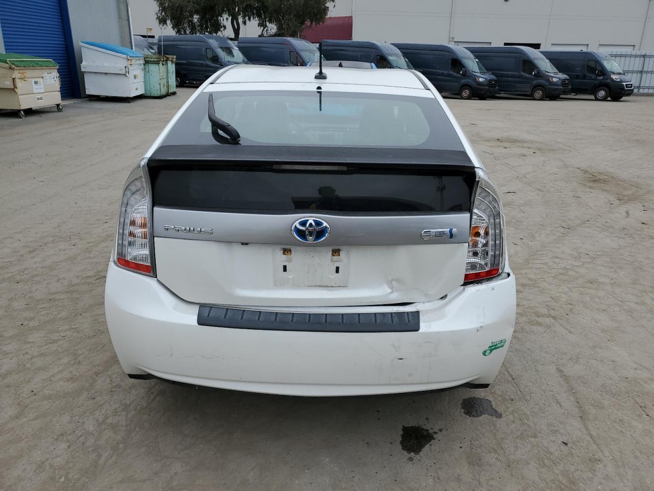 2012 Toyota Prius - Image 6