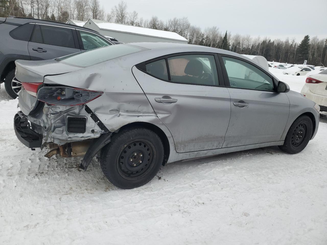 2017 Hyundai Elantra - Image 3