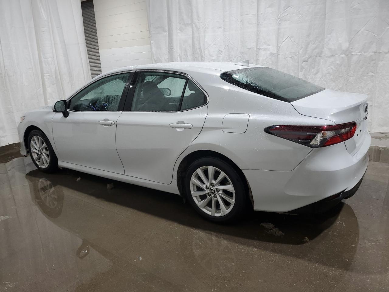2022 Toyota Camry - Image 2