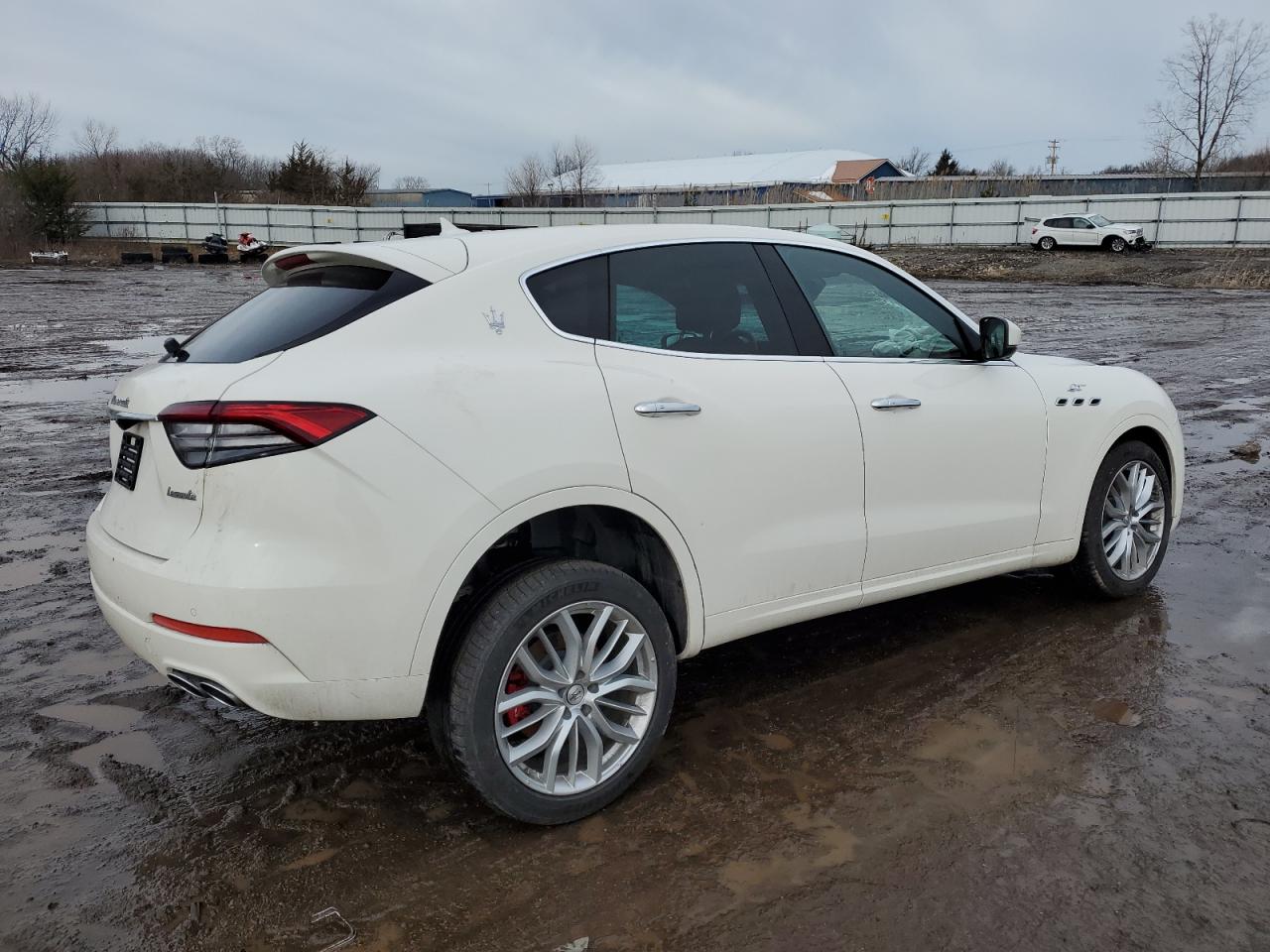 2022 Maserati Levante - Image 3
