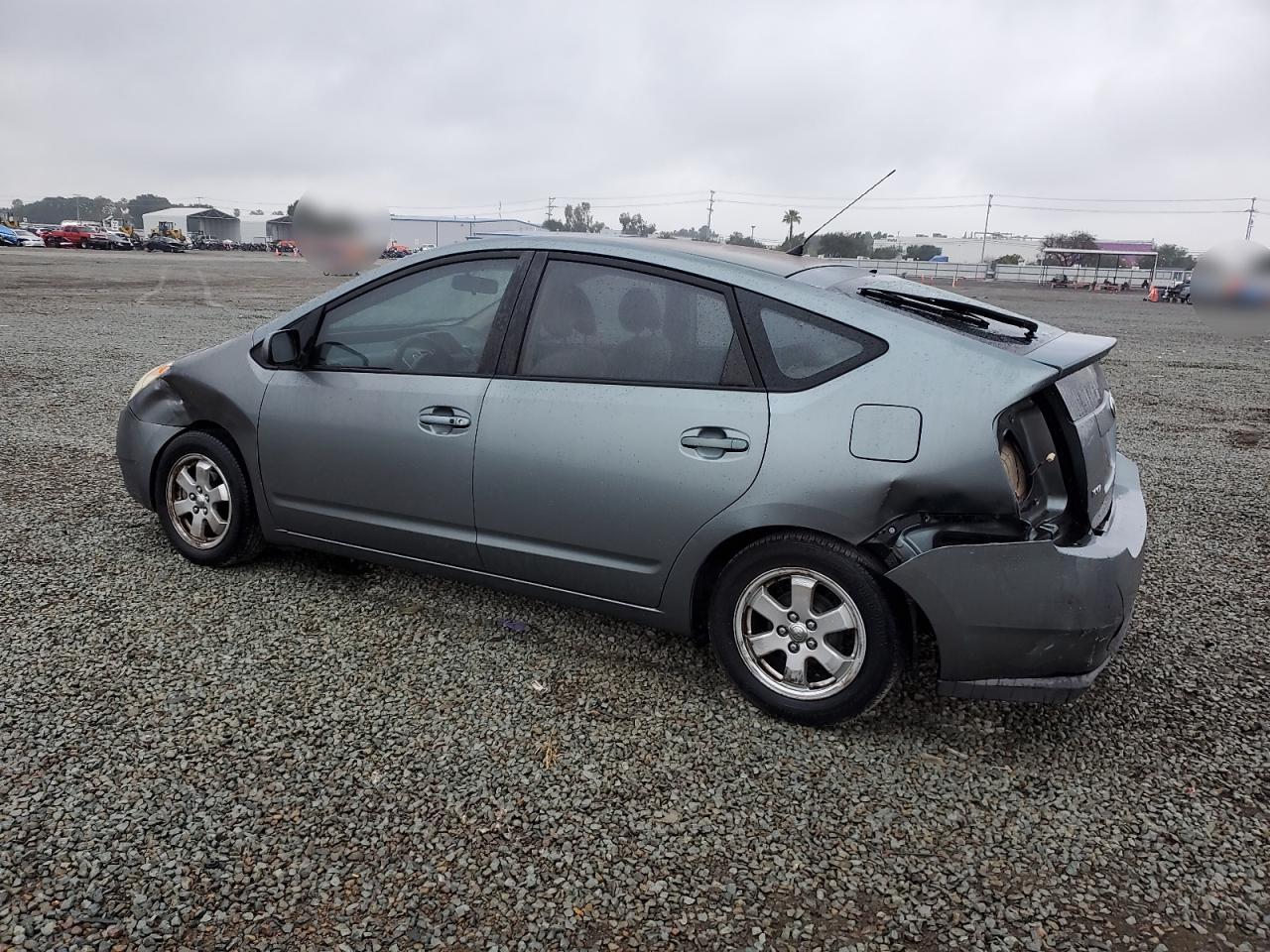 2005 Toyota Prius - Image 2