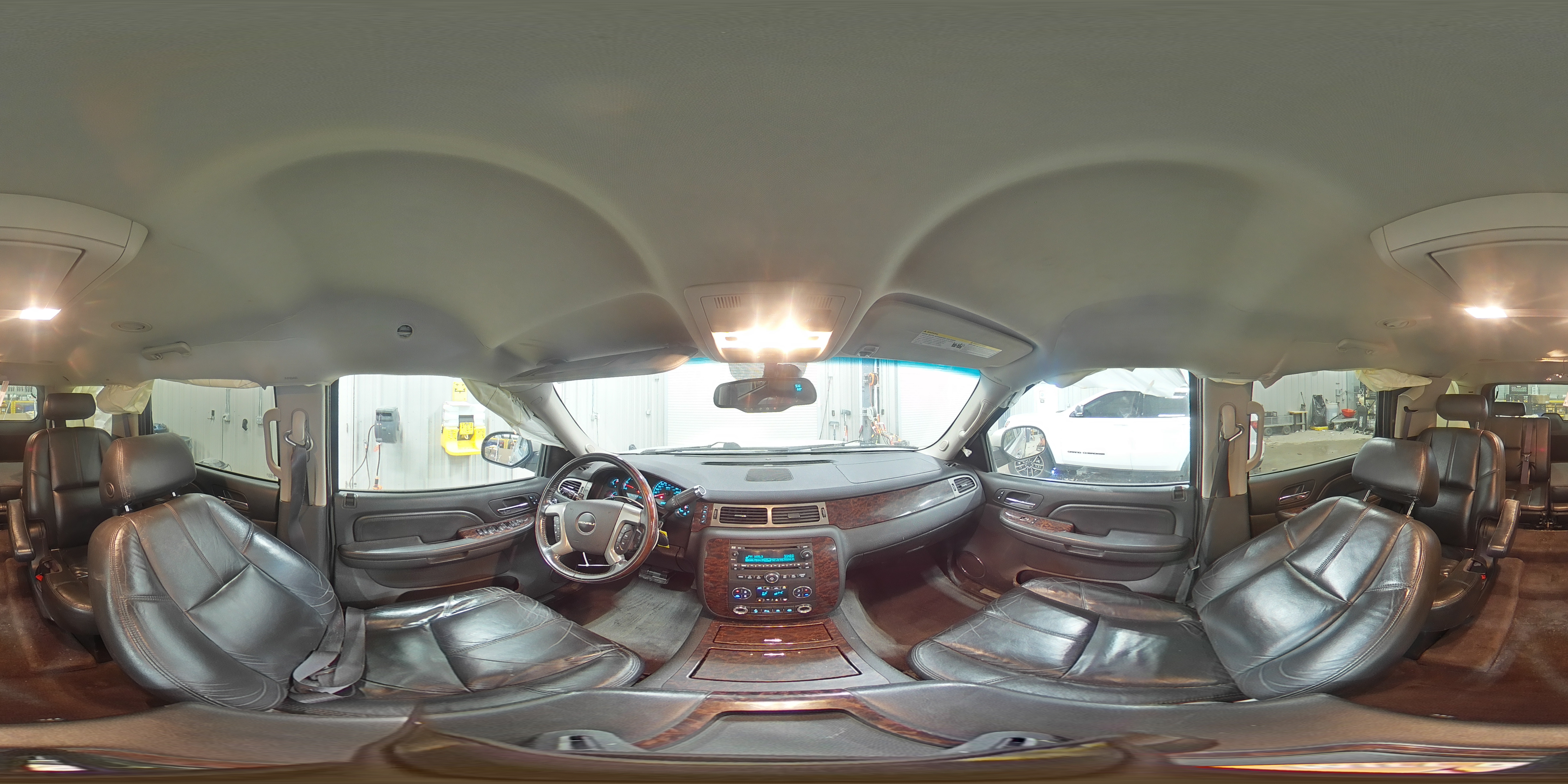 2008 GMC Yukon - Image 14