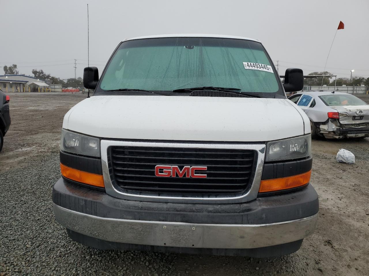 2017 GMC Savana - Image 5