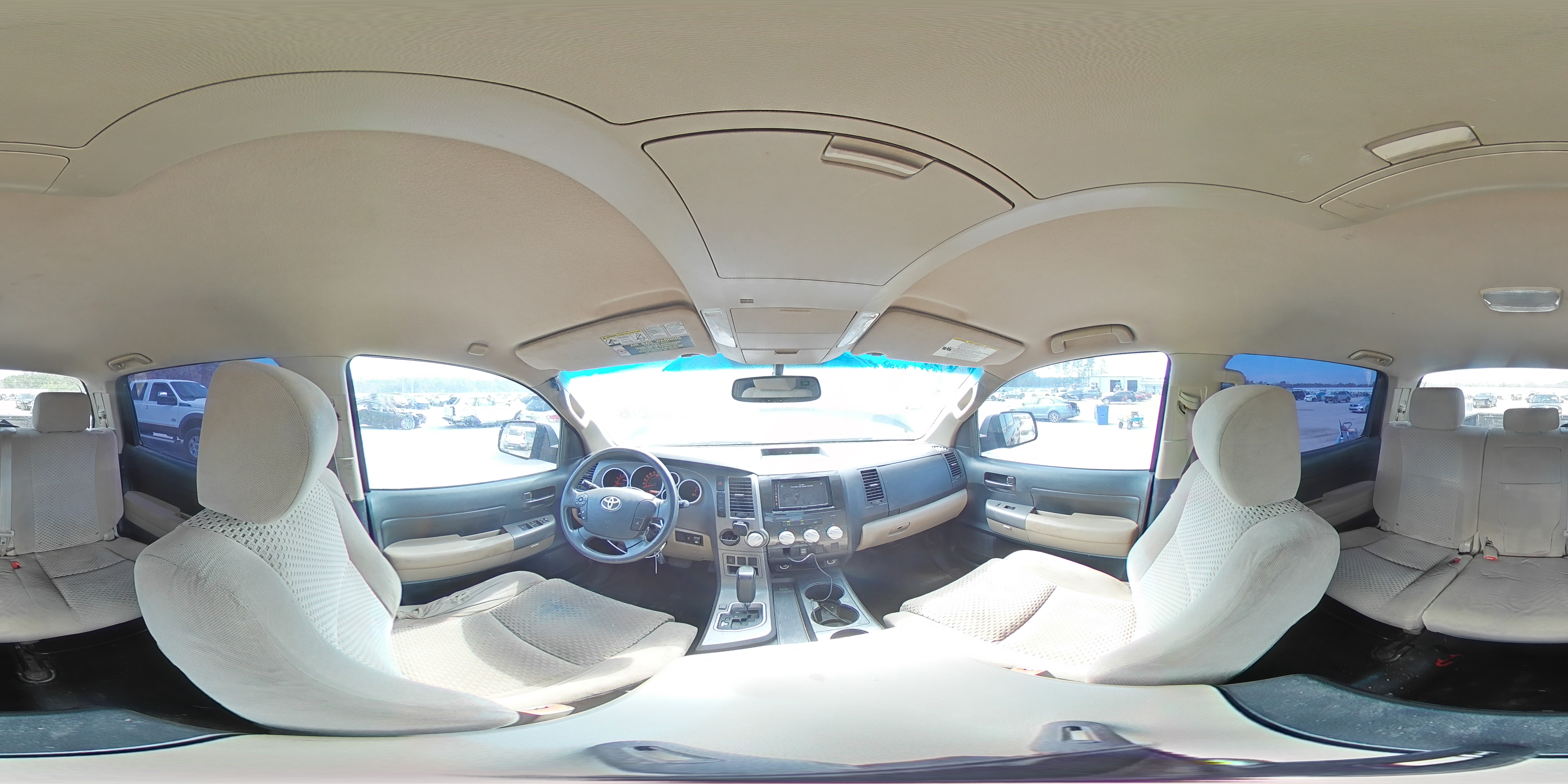 2012 Toyota Tundra - Image 13