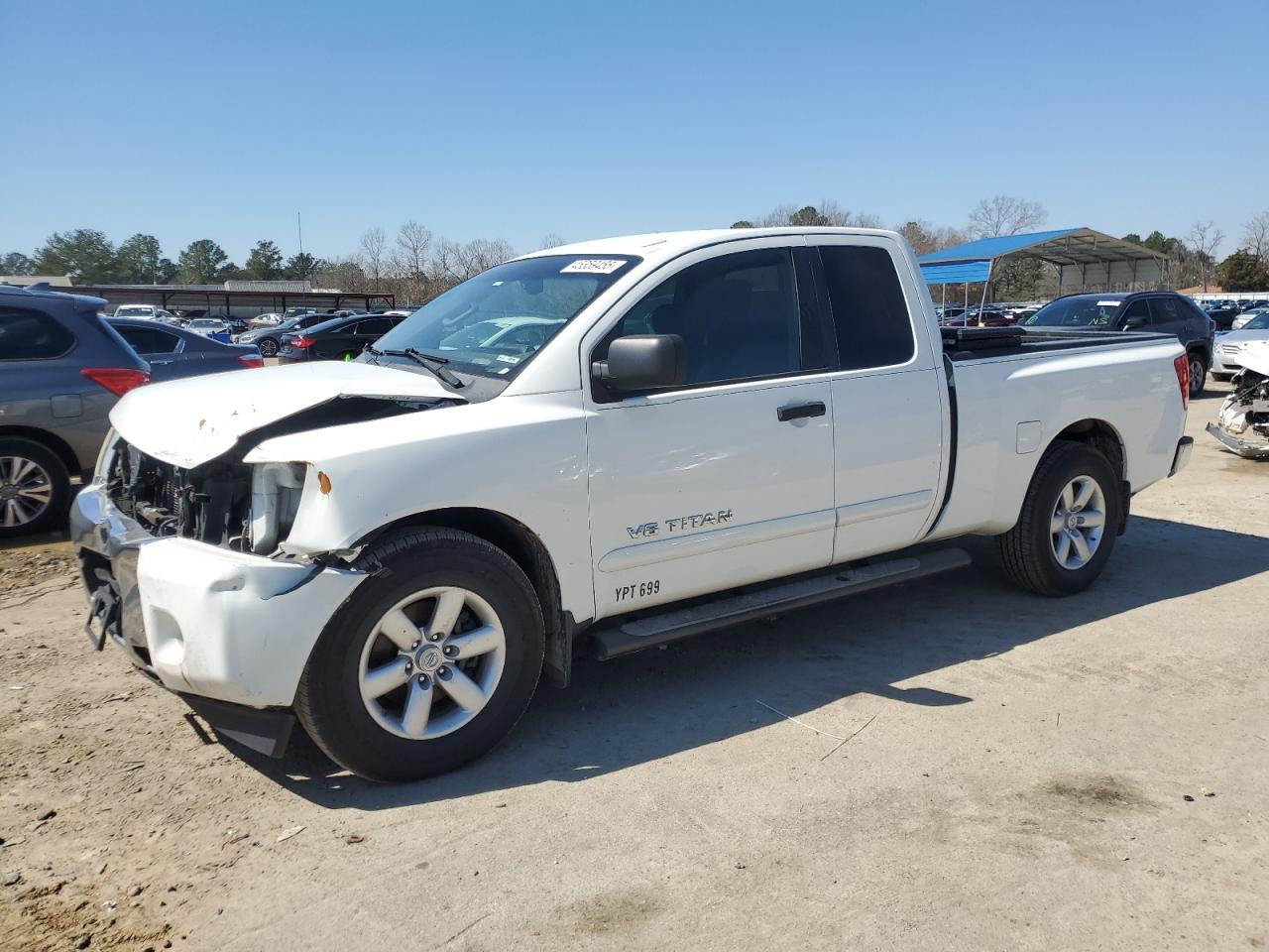 2014 Nissan Titan - Image 1
