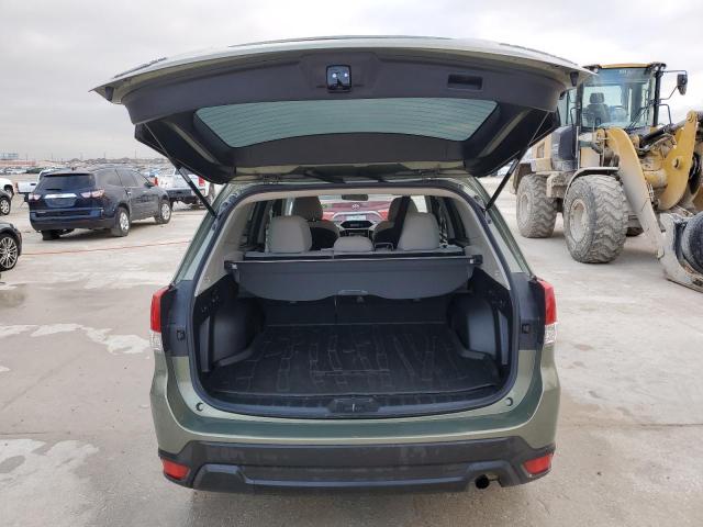  SUBARU FORESTER 2020 Зеленый