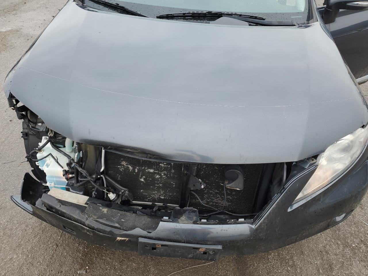 2010 Lexus RX - Image 12