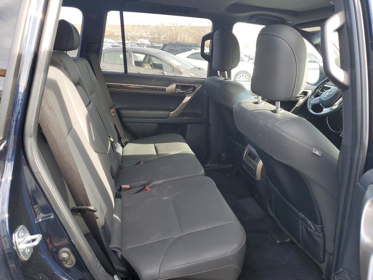2021 Lexus GX - Image 11