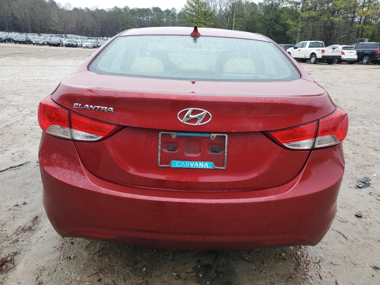 2013 Hyundai Elantra - Image 6