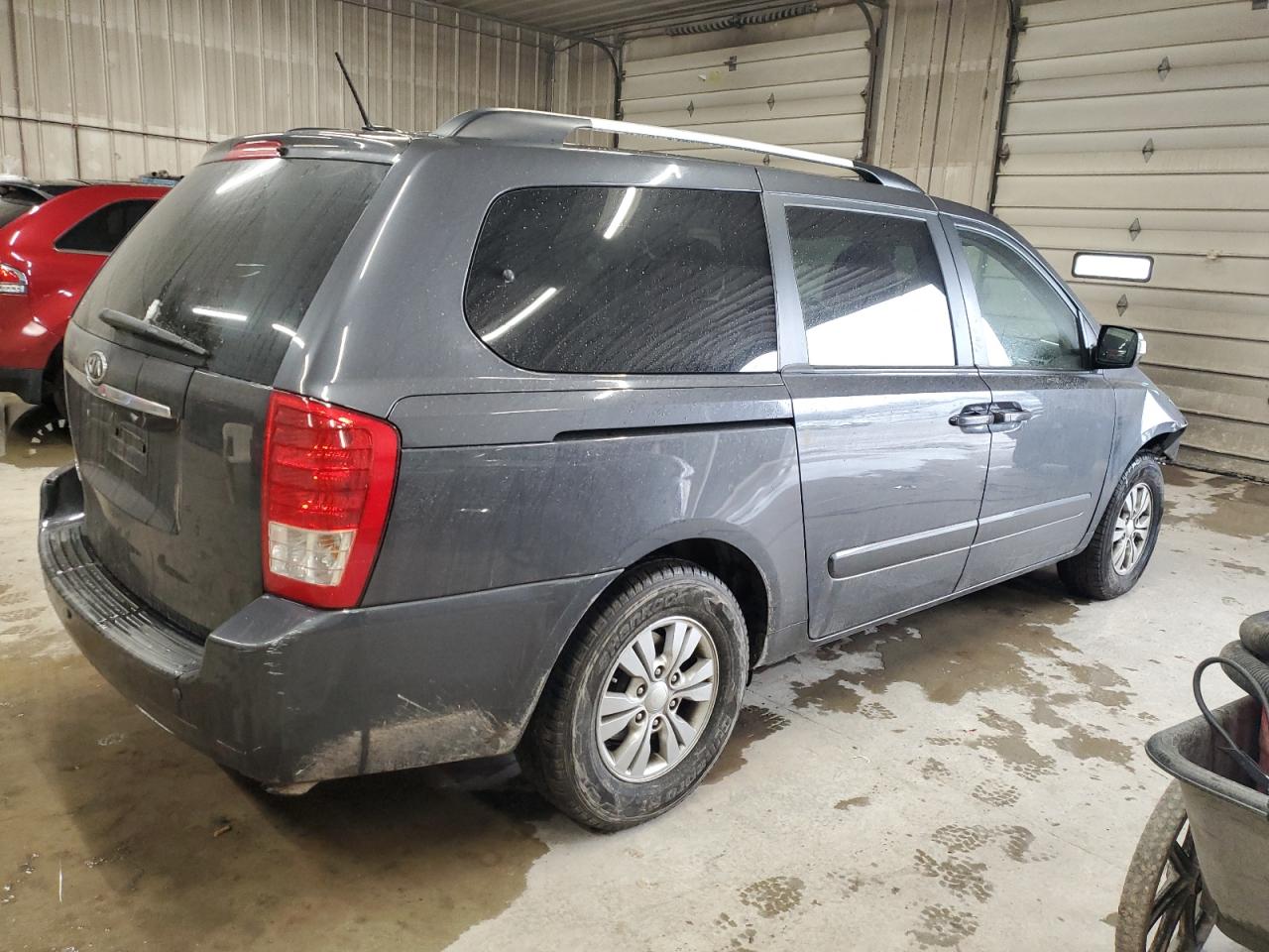 2012 Kia Sedona - Image 3