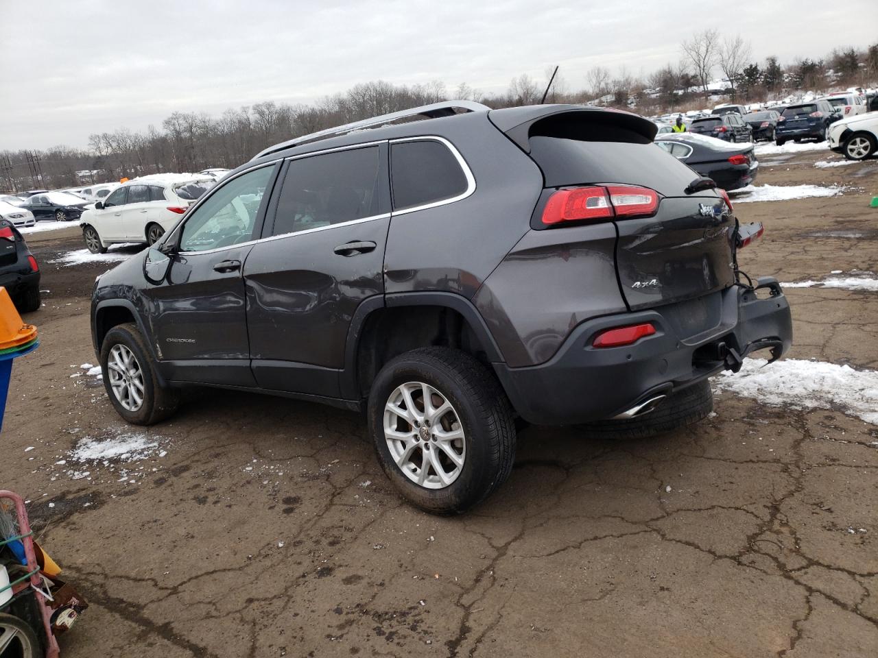 2016 Jeep Grand Cherokee - Image 2