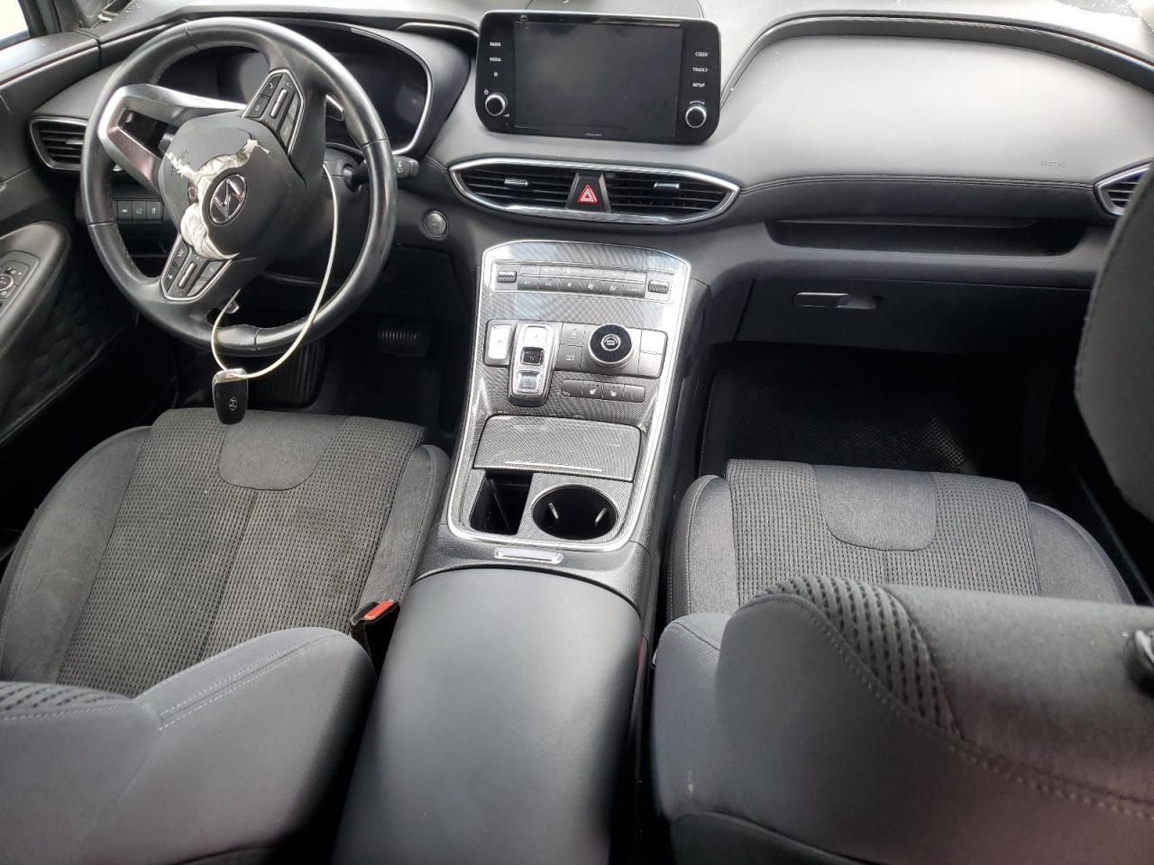 2022 Hyundai Santa Fe - Image 8