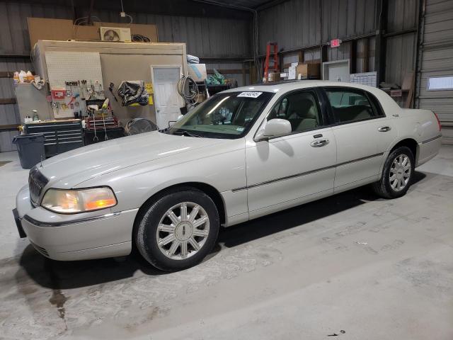 2007 Lincoln Town Car Signature Limited