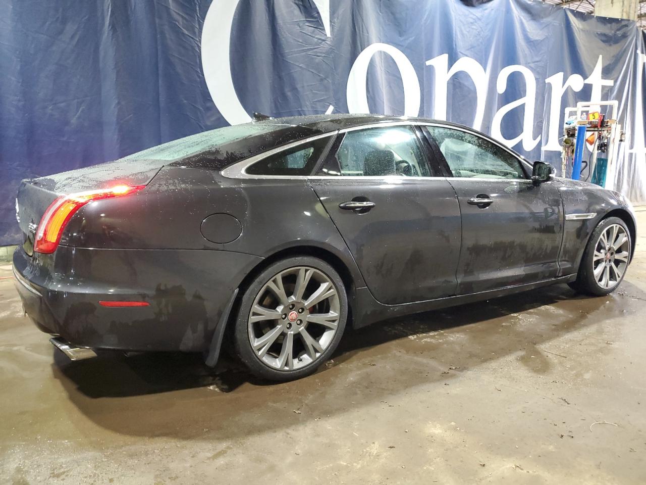 2013 Jaguar XJ - Image 3