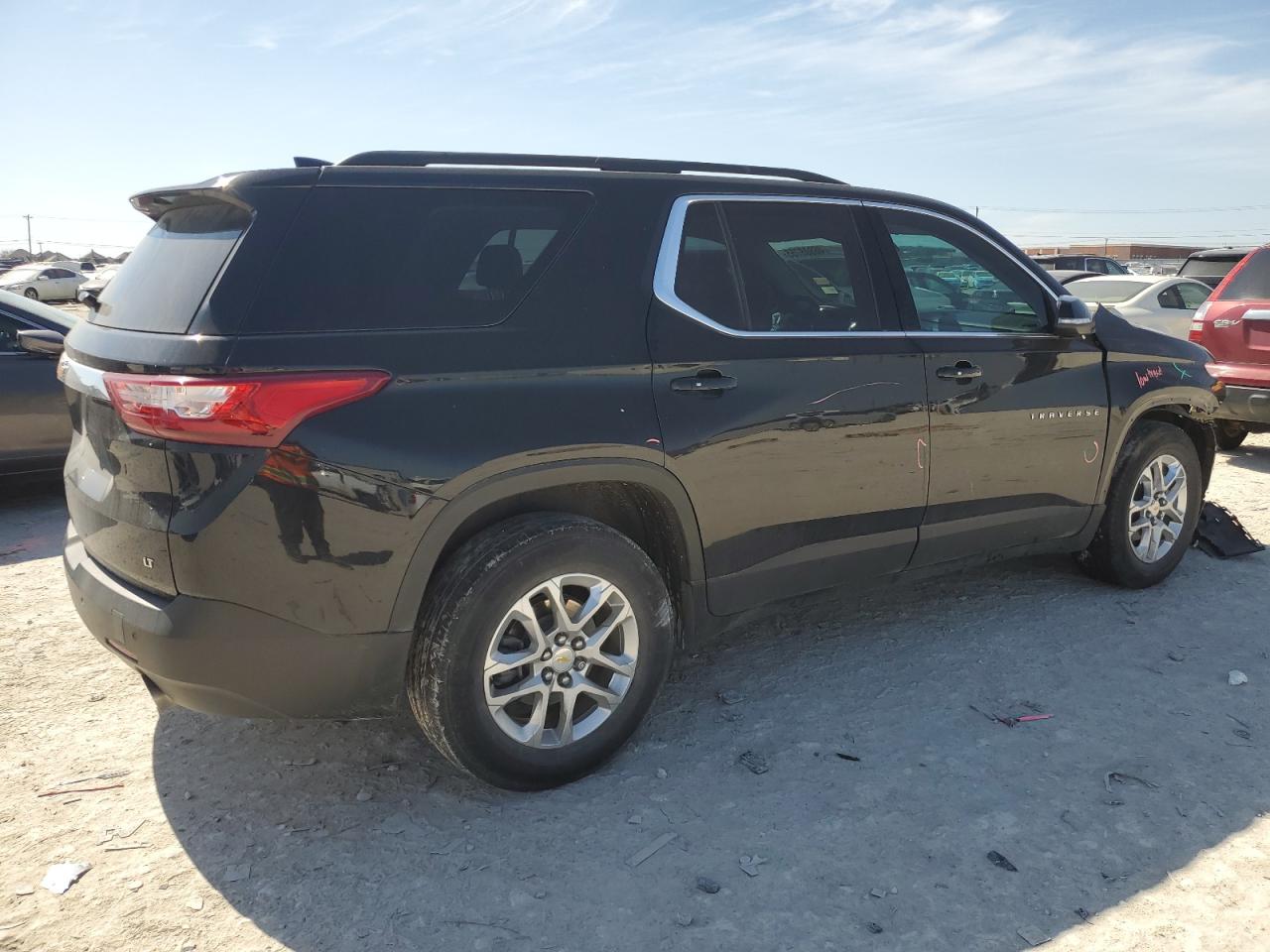 2021 Chevrolet Traverse - Image 3