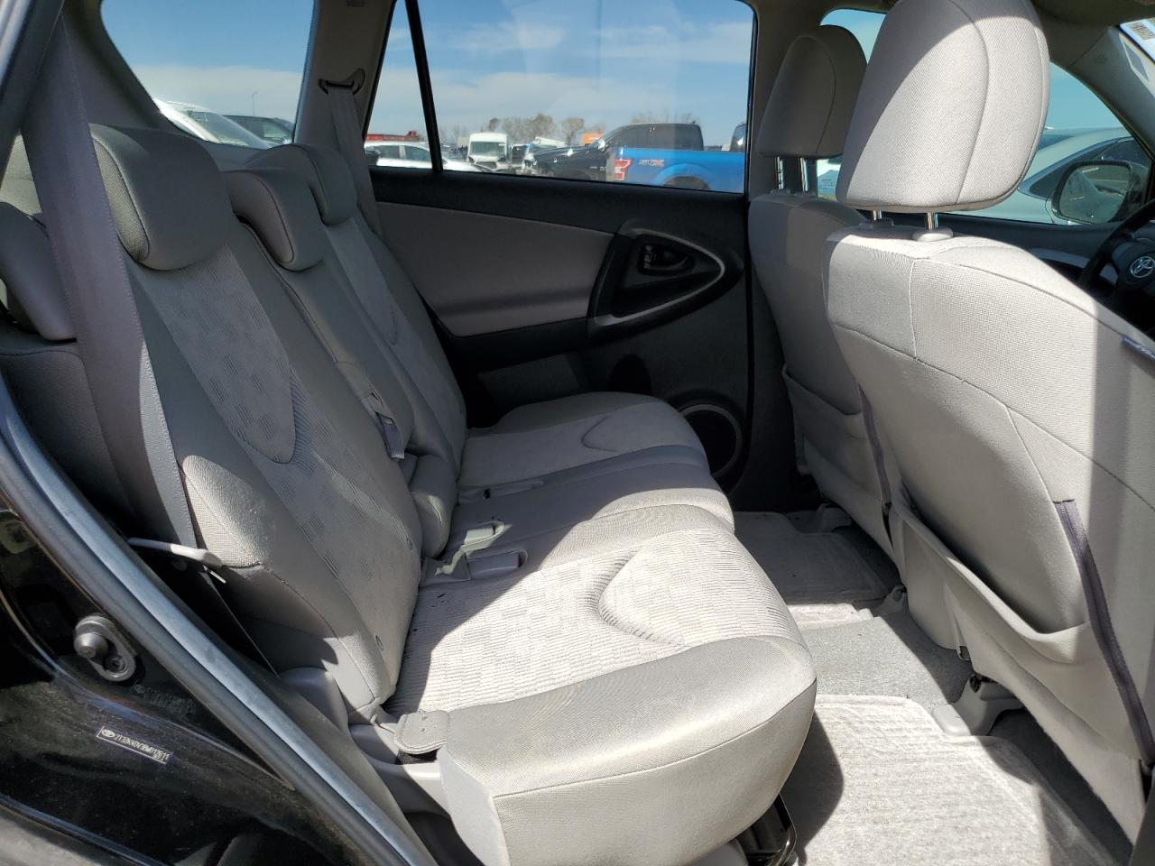 2011 Toyota RAV 4 - Image 10